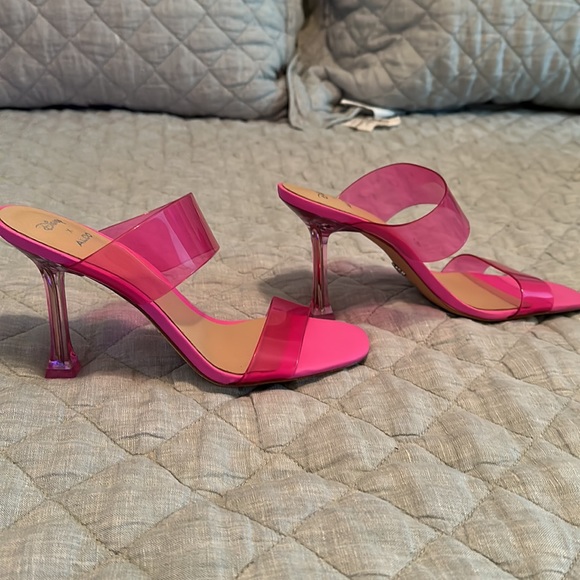 Disney Cinderella Aldo Heels - Picture 2 of 3